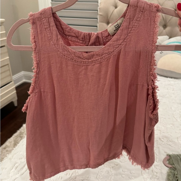 Women's Pink Sleeveless Top - Picture 1 of 3